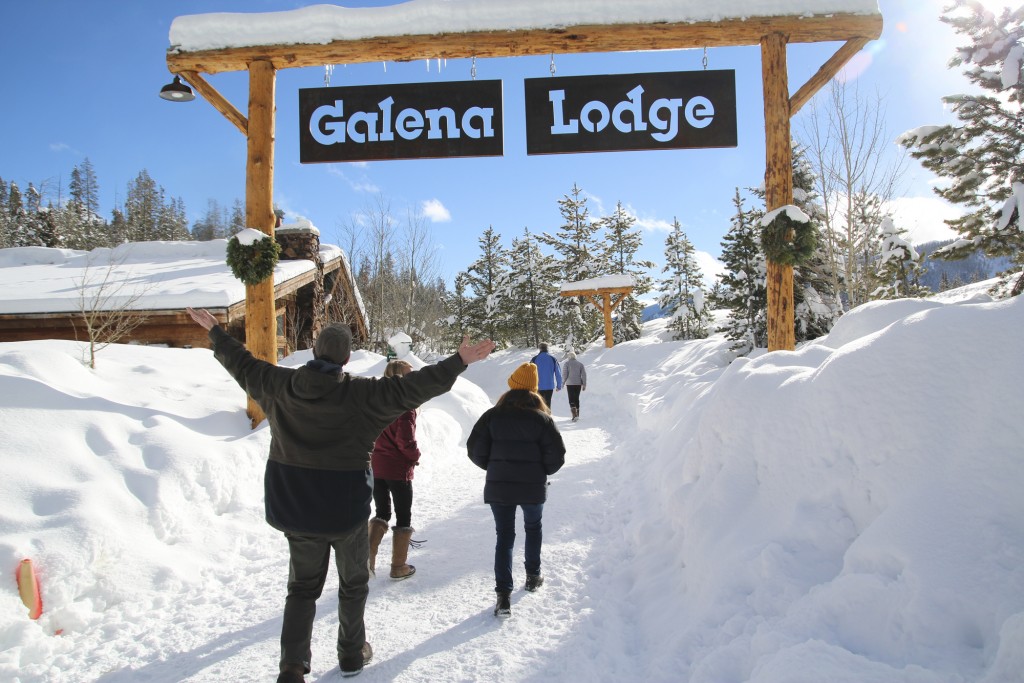 It was actually pretty surprising how much snow there was only an hour up the road from home. Galena Lodge is a great down home lodge that Robyn and I hope to get back to often this winter.