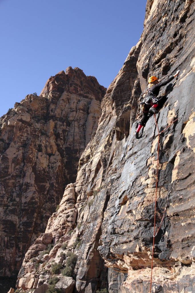 Robyn's first onsight gear lead!! Brasswall - Pine Creek Canyon.