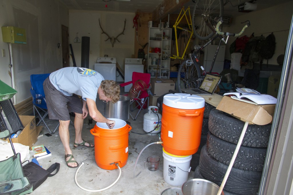 E hard at work, checking temperatures and makin' final calculations before brewing begins. 