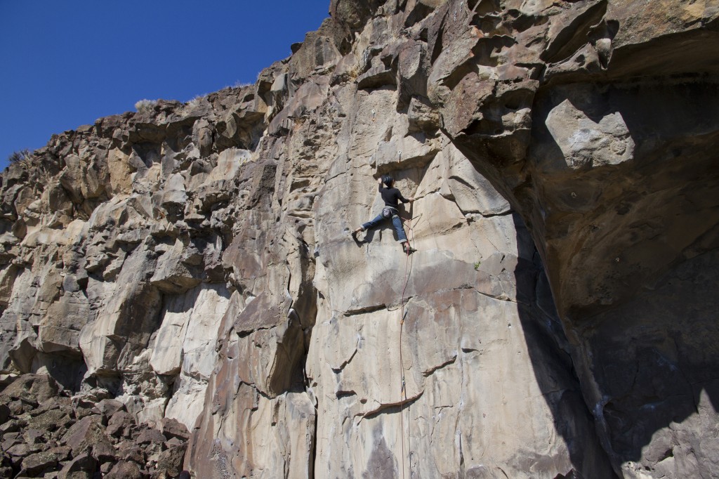 Jeremy making short work of Overtime (5.11c/d) at The North Shore. This one is height dependent for sure. If you are under 5'9'' it's likely more in the 5.12 range. 