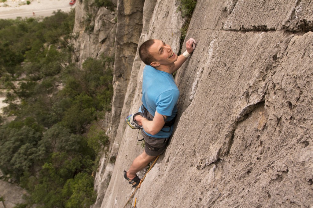 What a great route. Steve on Mugre Mugre (5.10d - R). 