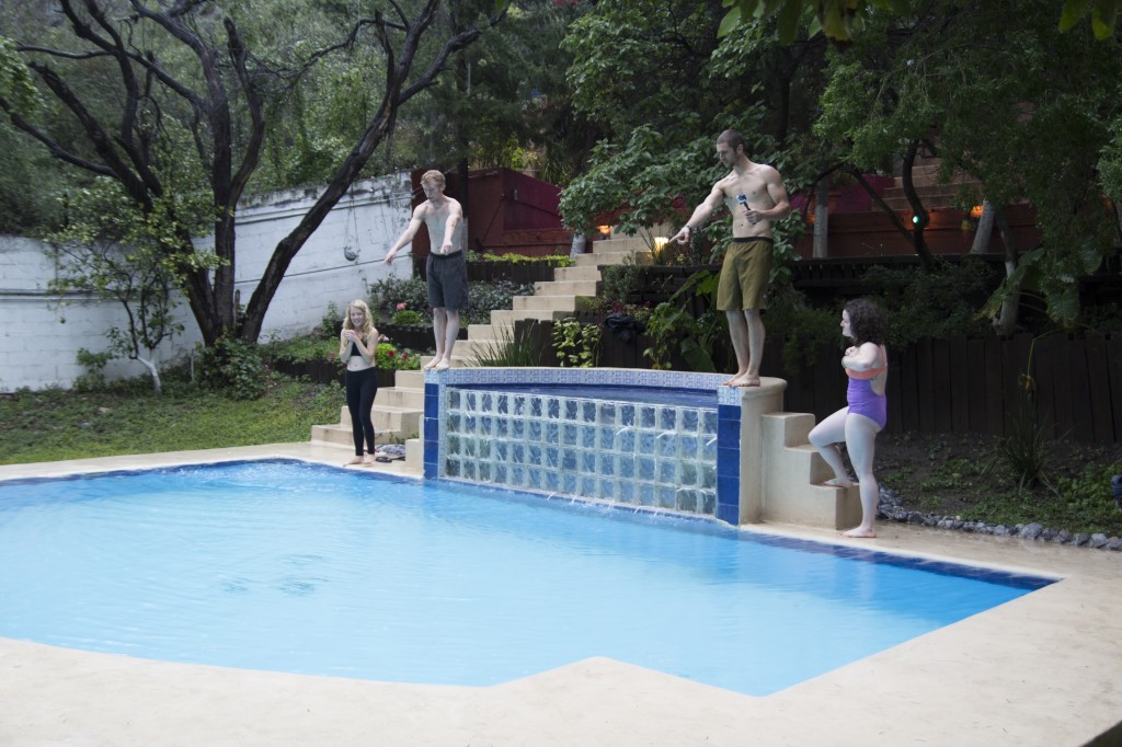 Time to retrieve the Tecate's in the bottom of the pool. I'd be damned if we didn't use this pool on our trip despite the fact that it was way to cold!