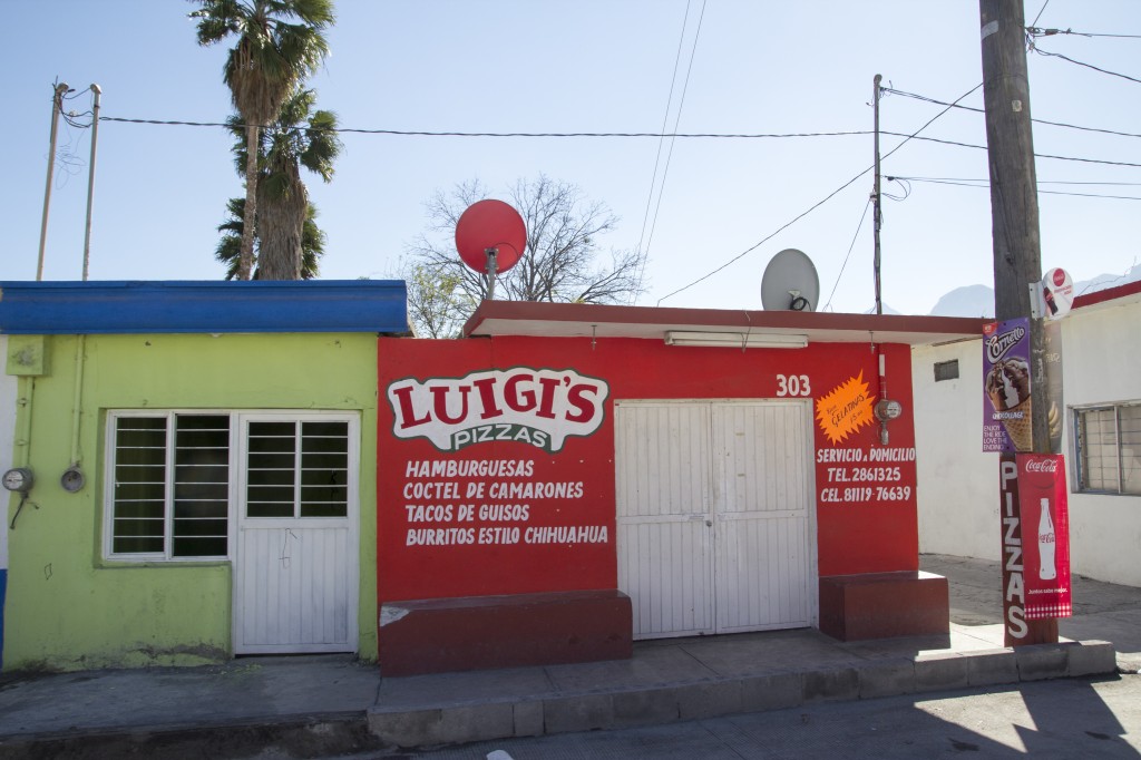 We had pizza here on one of our rest days. The people were SUPER nice. The appetizer was a bowl of hot peppers. Using spanish to order a pizza with cheese on one half was fun too. 