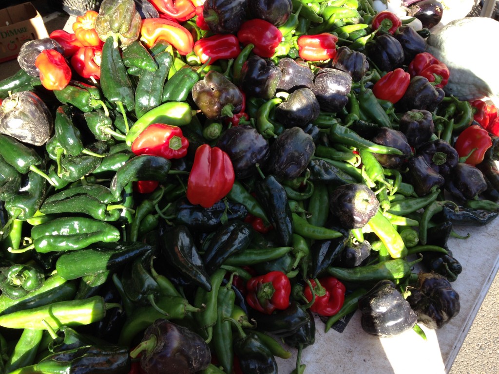 Look at that pile of peppers! The Golden Farmers' market is awesome! 